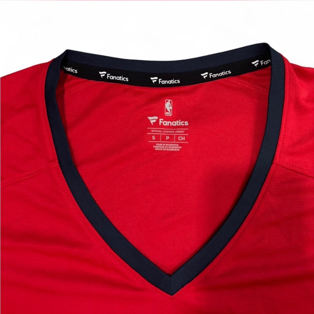 NBA Fanatics Fast Break Red V-Neck T-Shirt Basketball Jersey Tee - Picture 7 of 7